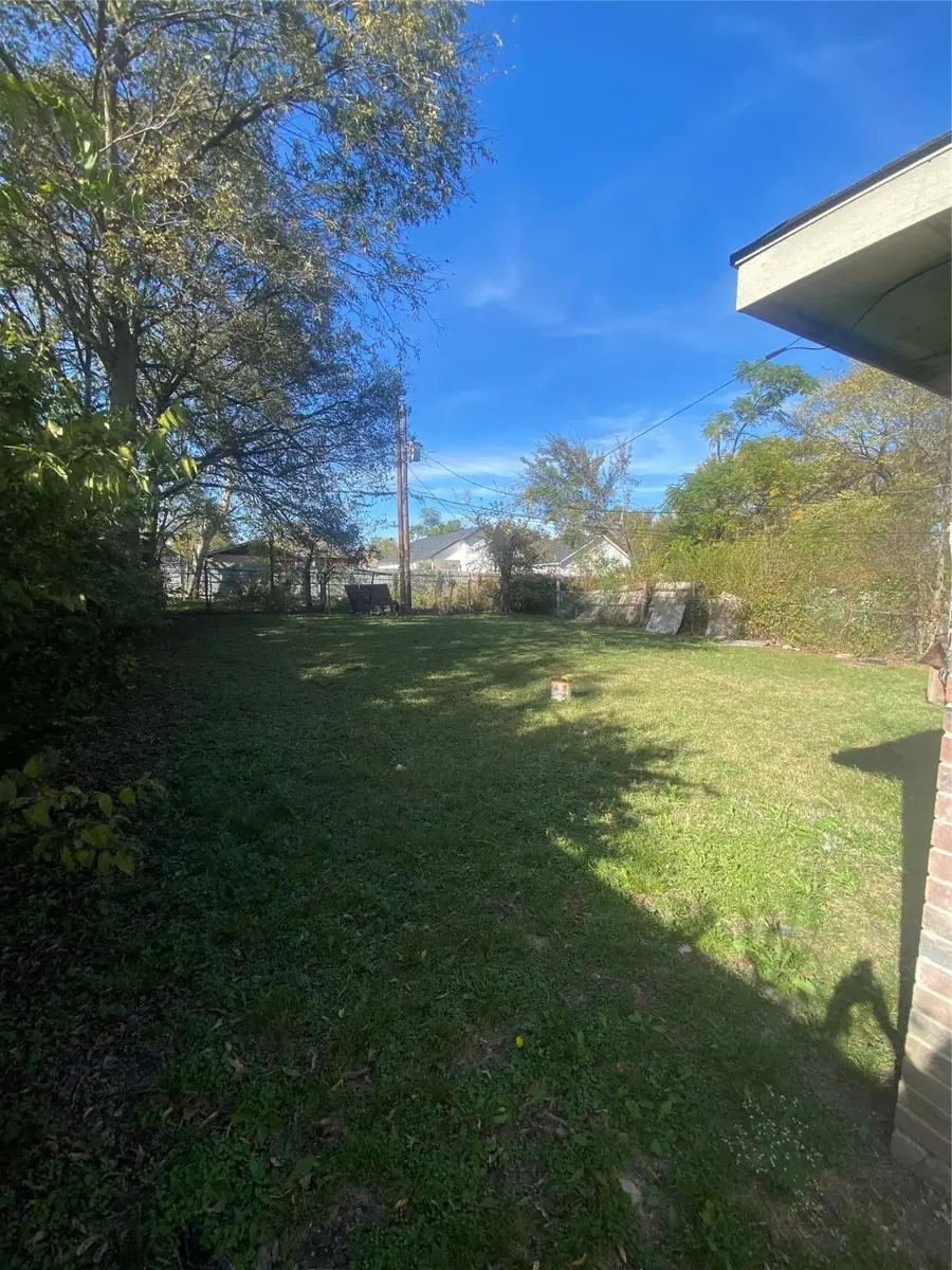 2419 Scotland Drive, Dallas, TX 75216 - Image #3