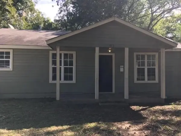 75 NW 23rd, Paris, TX 75460