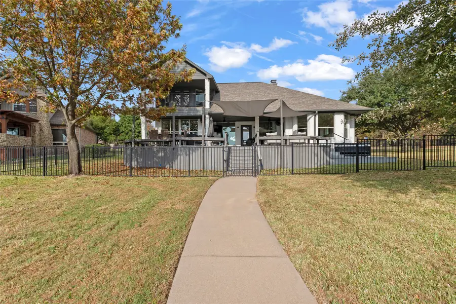 339 Autumn Wood Trail, Gun Barrel City, TX 75156 - Image #2