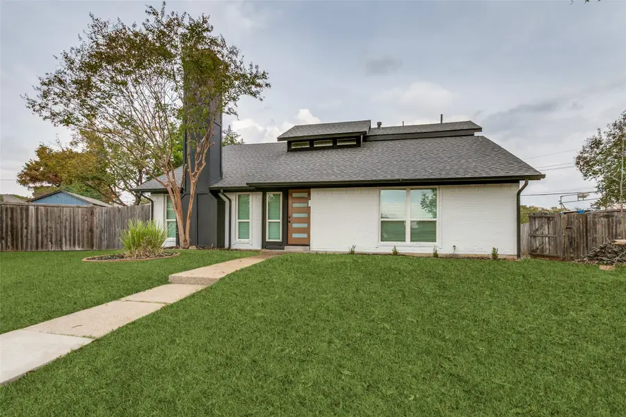 1105 Wood Heights Drive, Lewisville, TX 75067 - Image #2