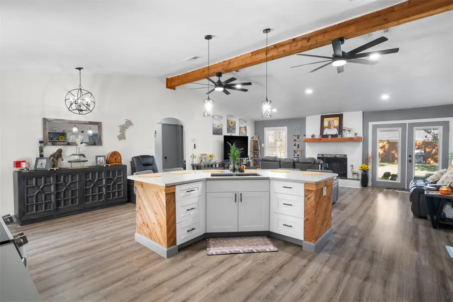 203 Lemon Drive, Arlington, TX 76018 - Image #3