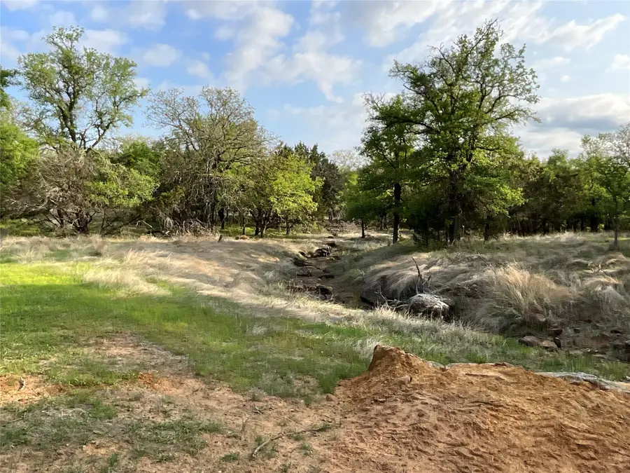 2991 Village Bend Road, Mineral Wells, TX 76067 - Image #2