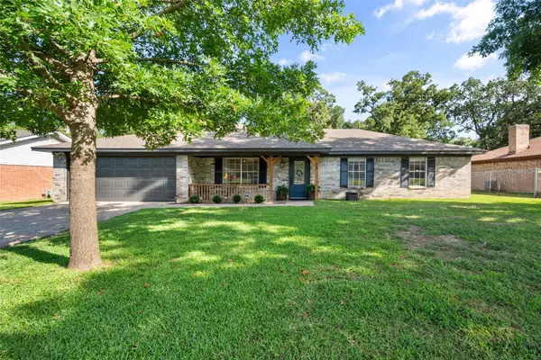 400 Fairmont Avenue, Corsicana, TX 75110