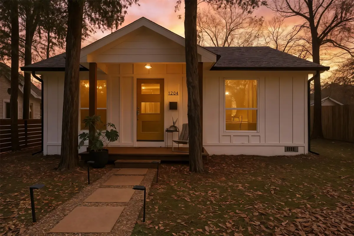 1204 S Waverly Drive, Dallas, TX 75208 - Image #1