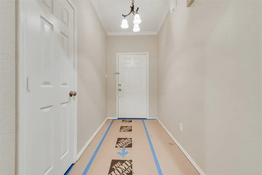 617 Madeline Court, Azle, TX 76020 - Image #3