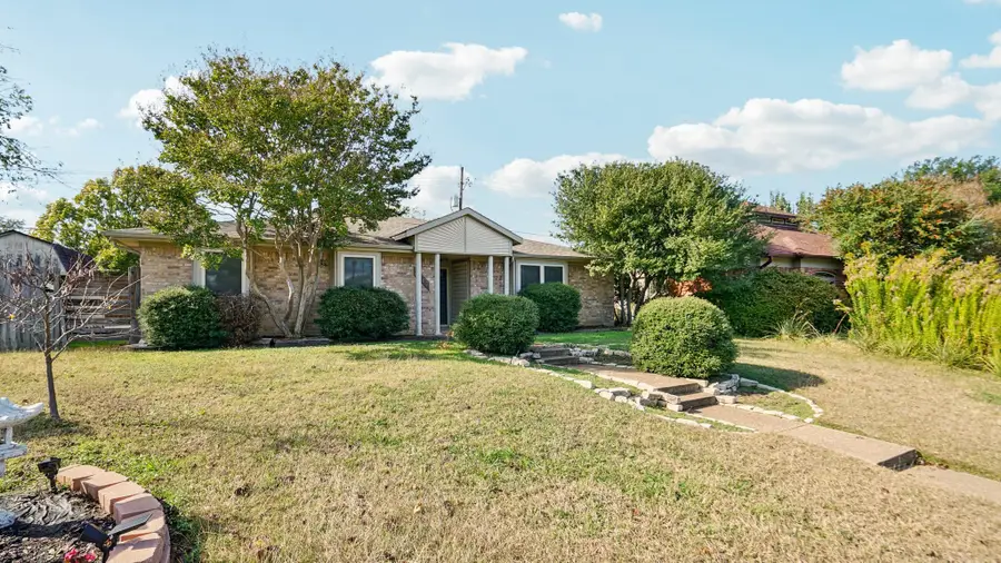 2450 Antler Trail, Lewisville, TX 75067 - Image #3