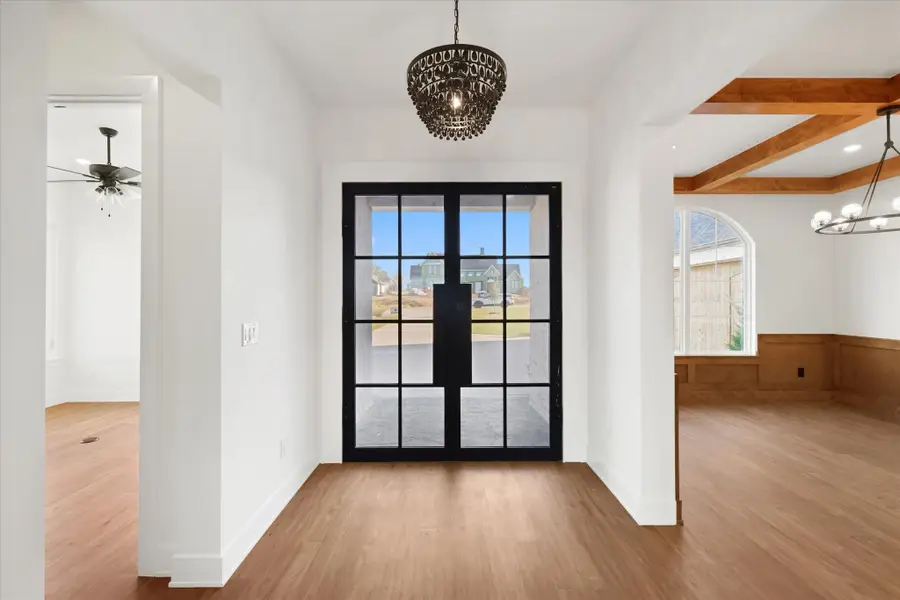 2704 Veridian Point Drive, Burleson, TX 76028 - Image #3