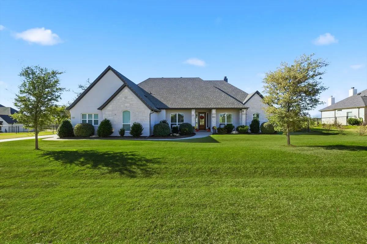 235 Columbia Court, Springtown, TX 76082 - Image #1