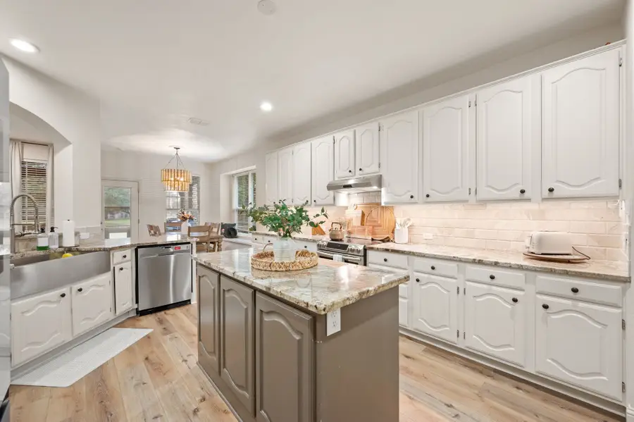 5713 Wilmington Drive, Frisco, TX 75035 - Image #2