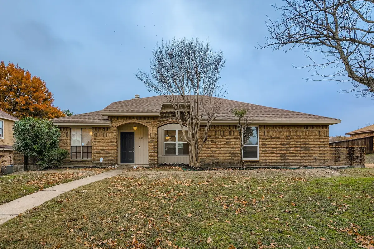 943 Aspen Drive, Desoto, TX 75115 - Image #1