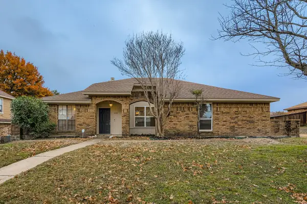 943 Aspen Drive, DeSoto, TX 75115