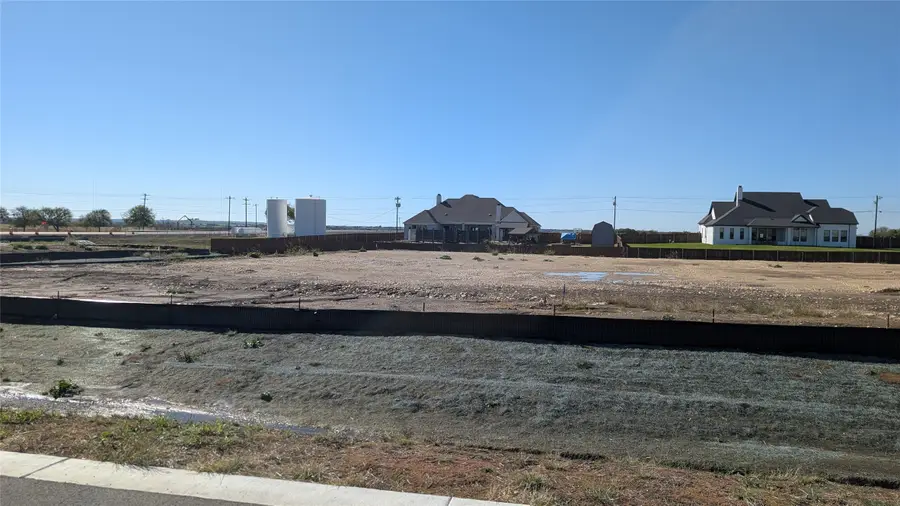 183 Lavish Lane, Lorena, TX 76655 - Image #2