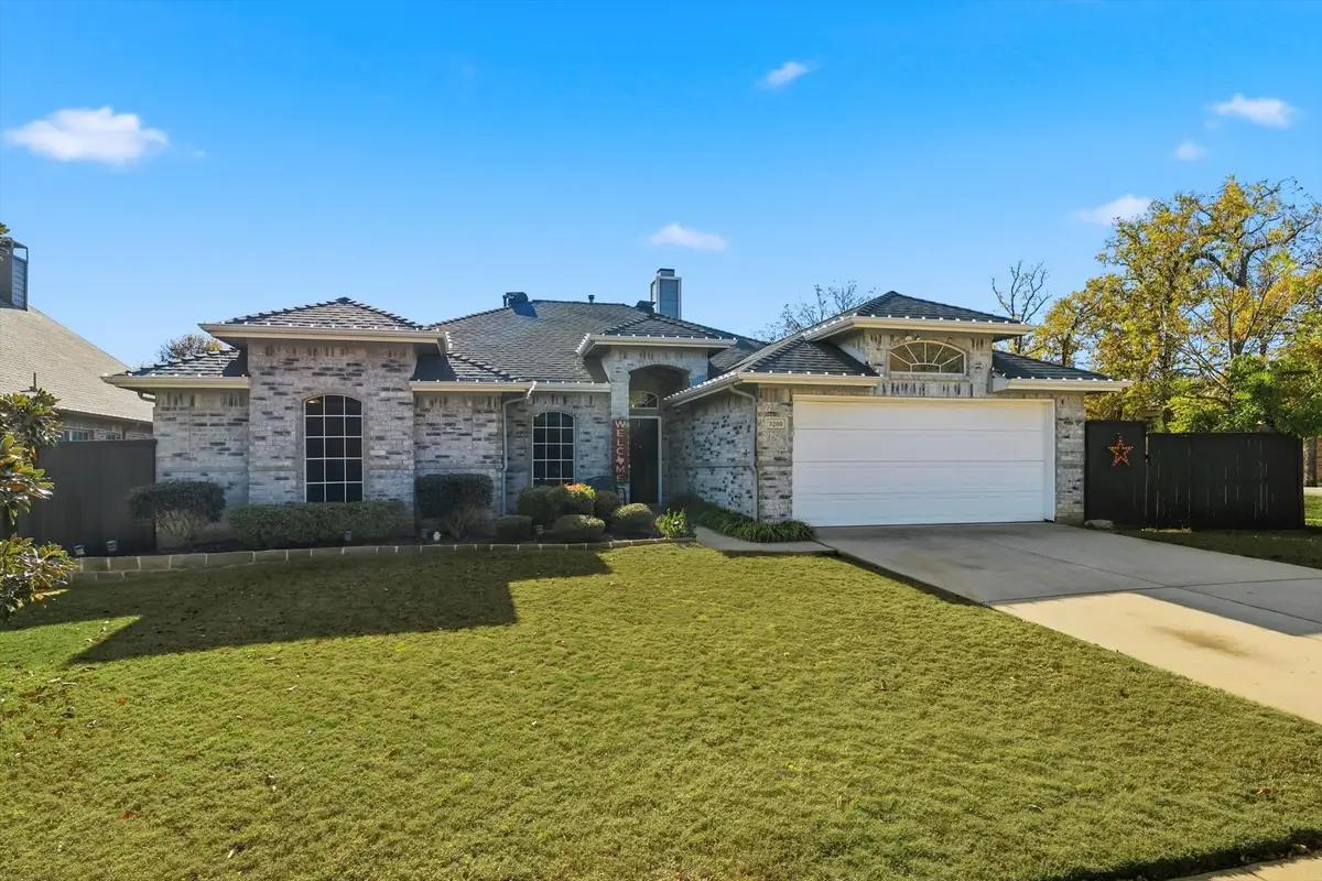 3200 Peakview Drive, Corinth, TX 76210 - Image #1