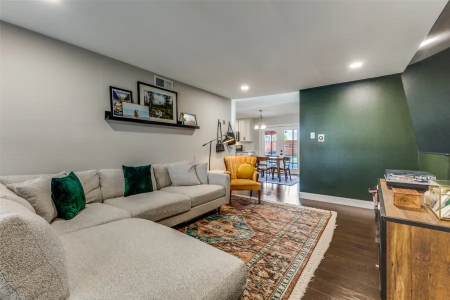 11147 Paddock Circle, Dallas, TX 75238 - Image #3