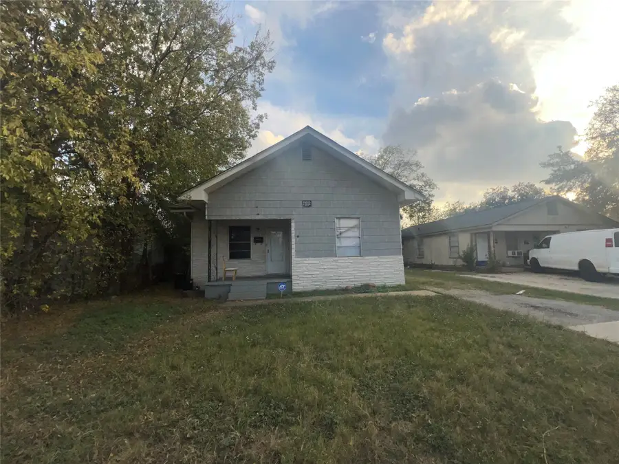 1217 High Street, Fort Worth, TX 76110 - Image #3