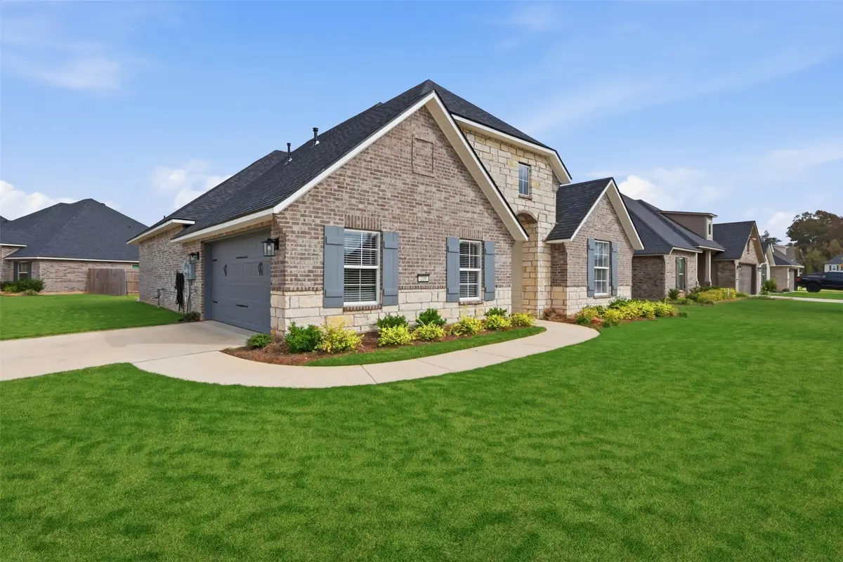 209 Cullom Drive, Bossier City, LA 71112 - Image #1