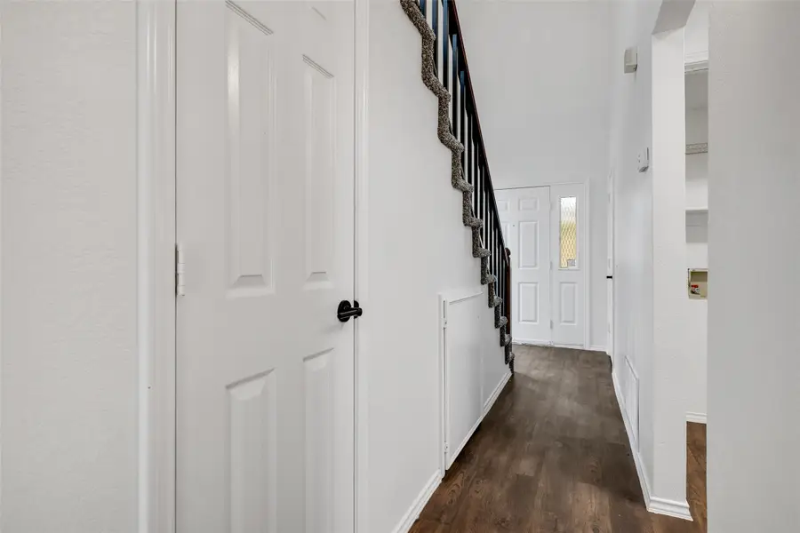 1608 Creek Bank Lane #Q, Arlington, TX 76014 - Image #3