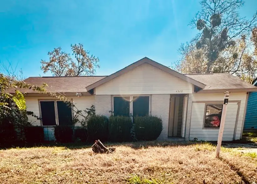 4328 Strong Avenue, Fort Worth, TX 76105 - Image #1