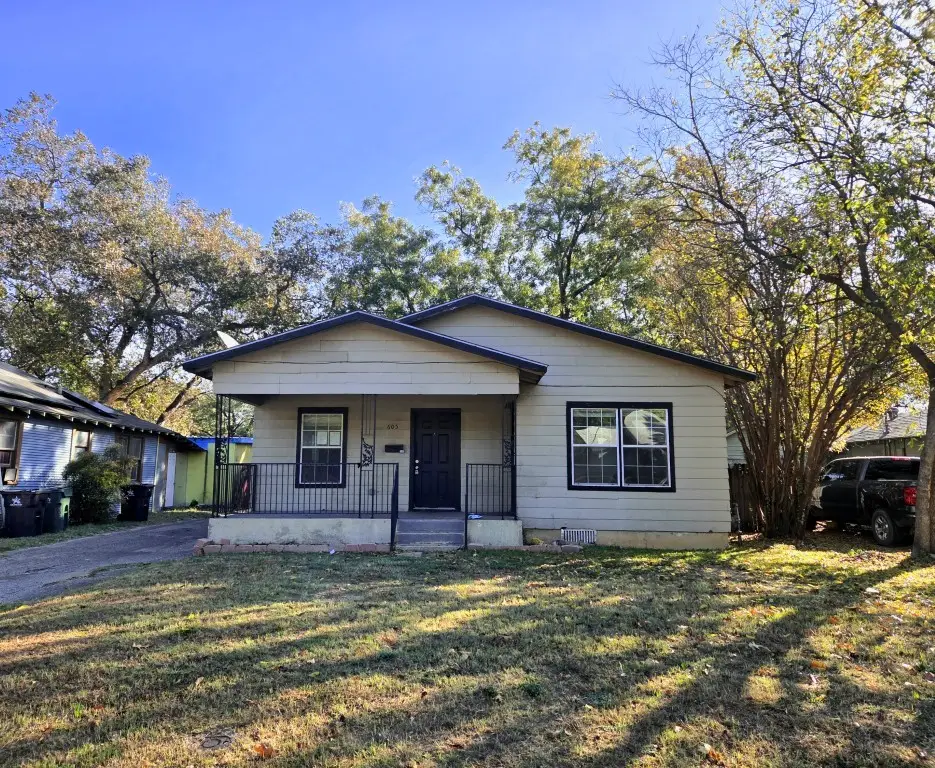 605 Orange Street, Arlington, TX 76012 - #1