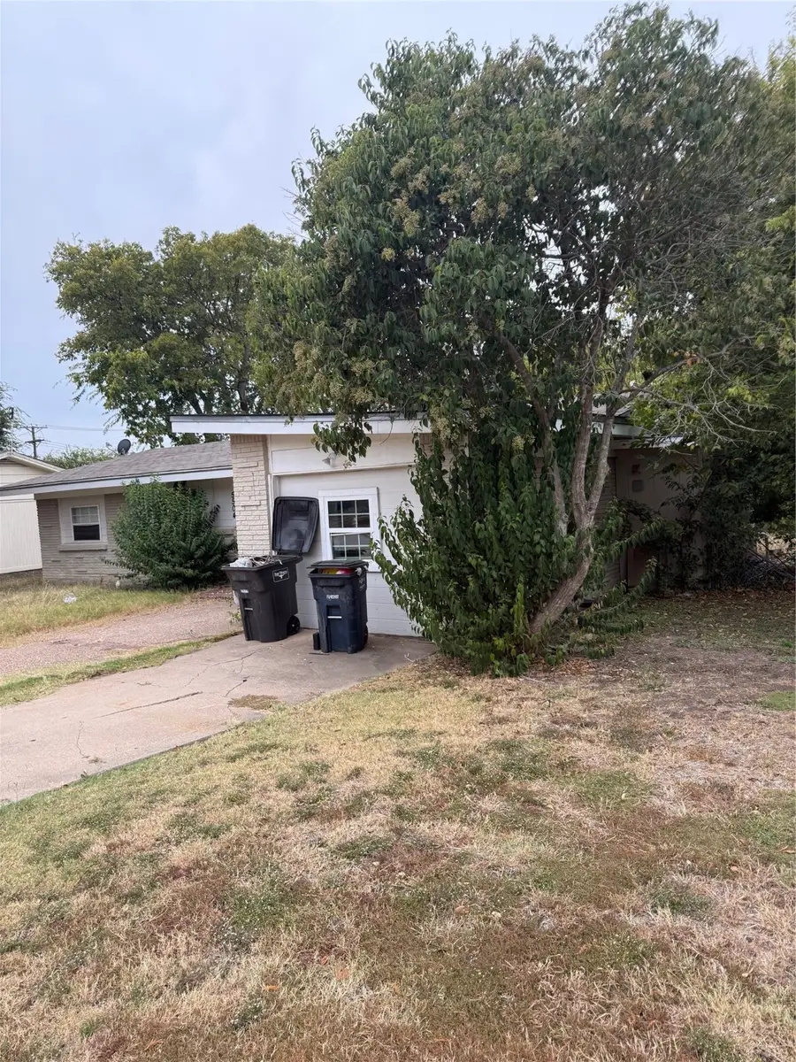 5504 Wheaton Drive, Fort Worth, TX 76133 - Image #3