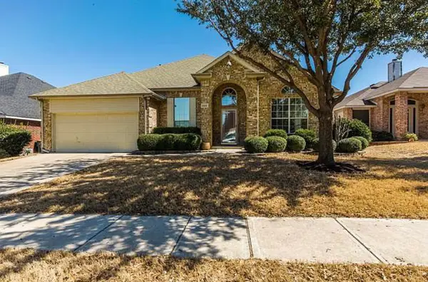 8412 Muirwood Trail, Fort Worth, TX 76137