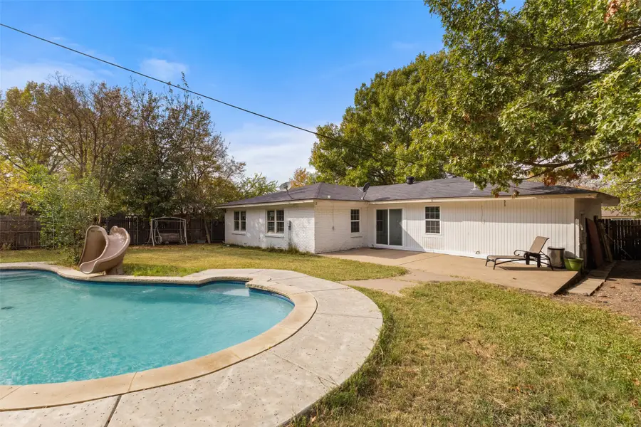 4809 Waldron Avenue, Fort Worth, TX 76133 - Image #2