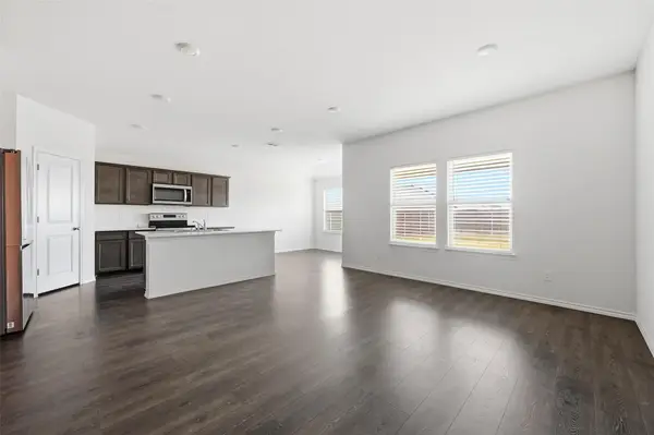 1708 Misty Meadow Lane, Lancaster, TX 75146