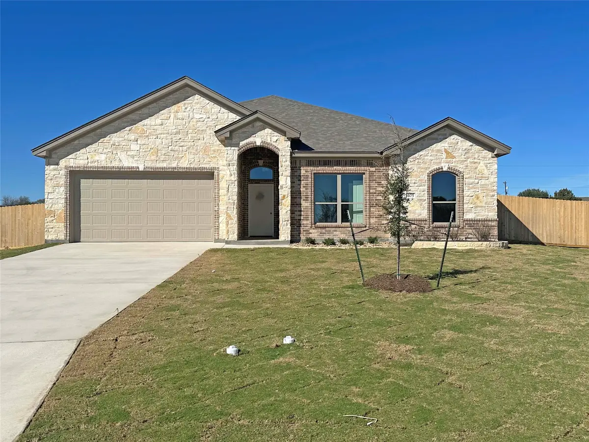 405 Rusty Spur, Lorena, TX 76655 - Image #1