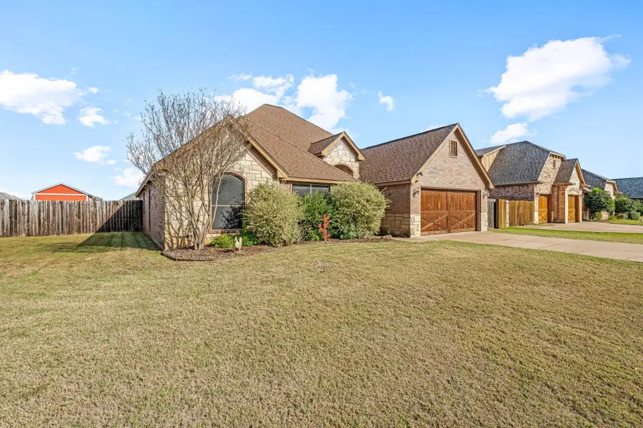 2936 Willow Ridge Circle, Granbury, TX 76049 - Image #2