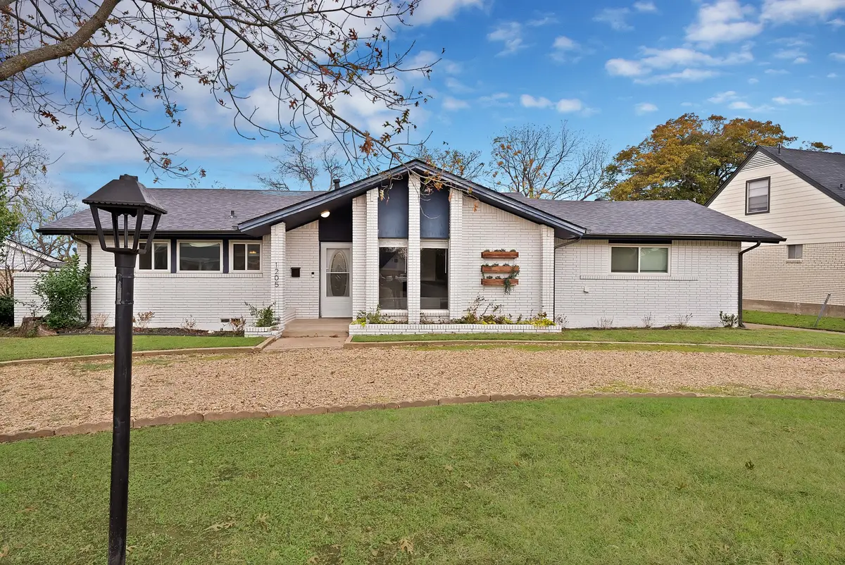 1205 Golden Trophy Drive, Dallas, TX 75232 - Image #1