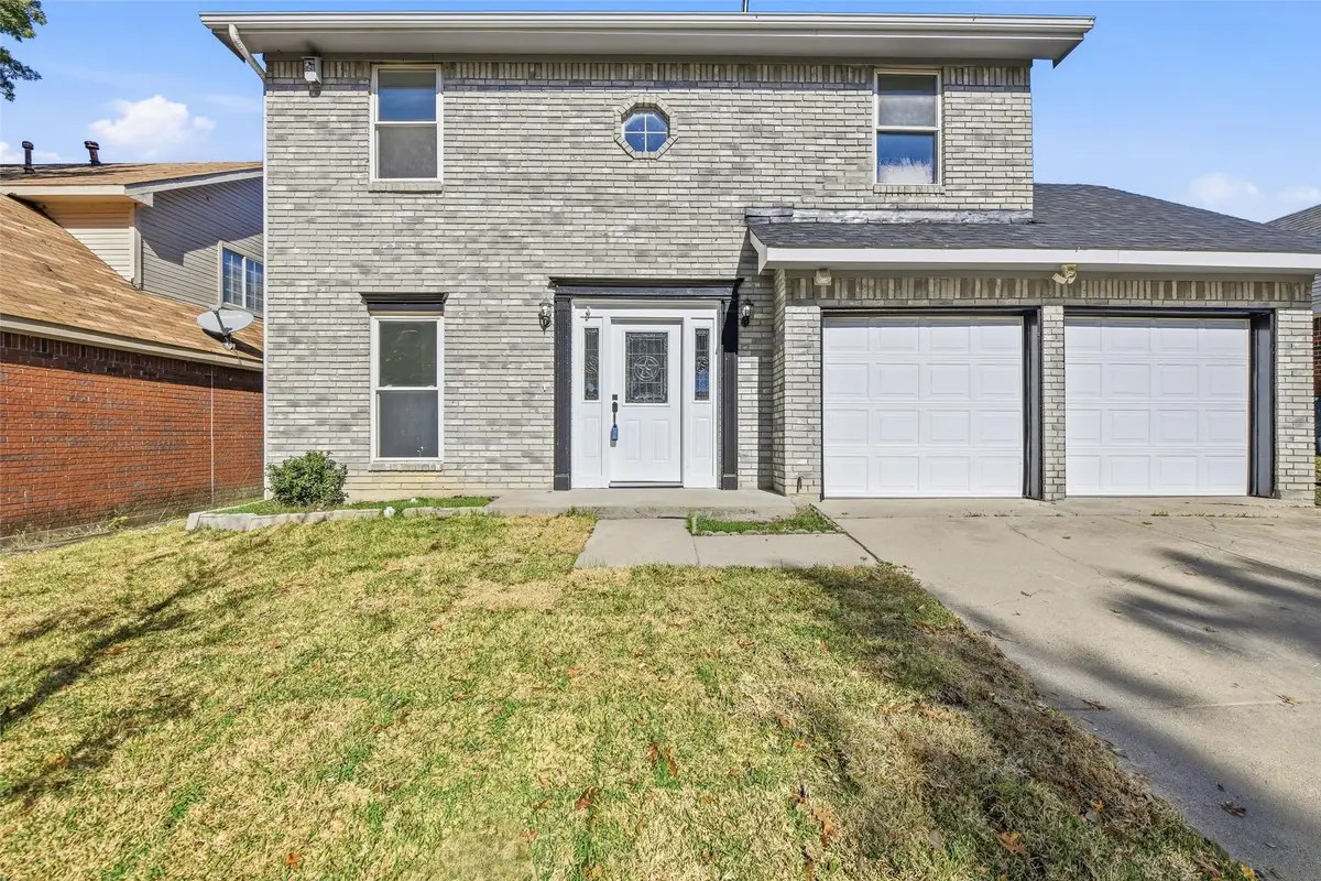 10120 Long Rifle Drive, Fort Worth, TX 76108 - Image #1