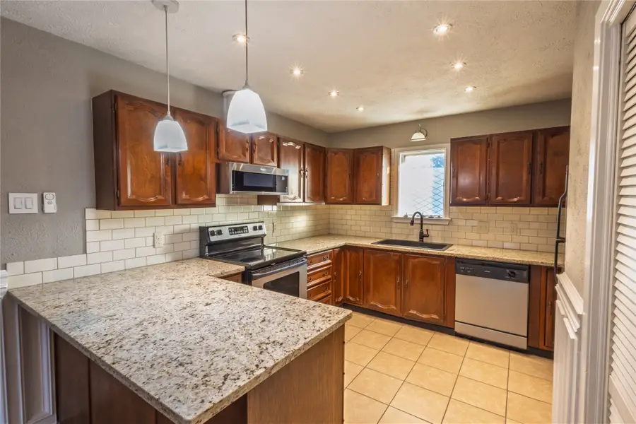 4206 Newton Avenue #115, Dallas, TX 75219 - Image #3