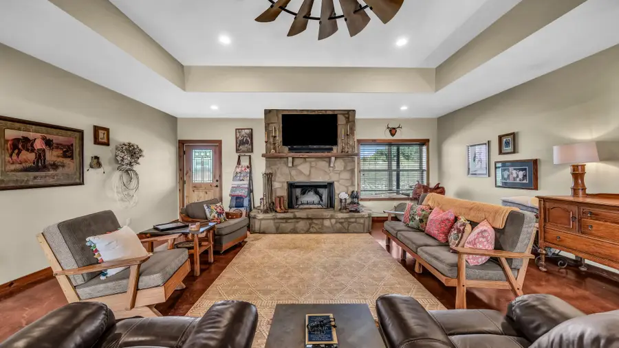 1551 Lution Drive, Weatherford, TX 76087 - Image #3