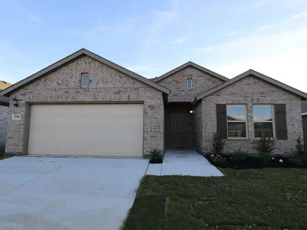 1708 Foliage Drive, Fort Worth, TX 76131