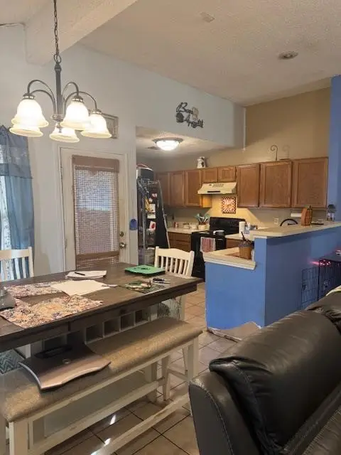 115 Valley Spring Drive, Arlington, TX 76018 - Image #3