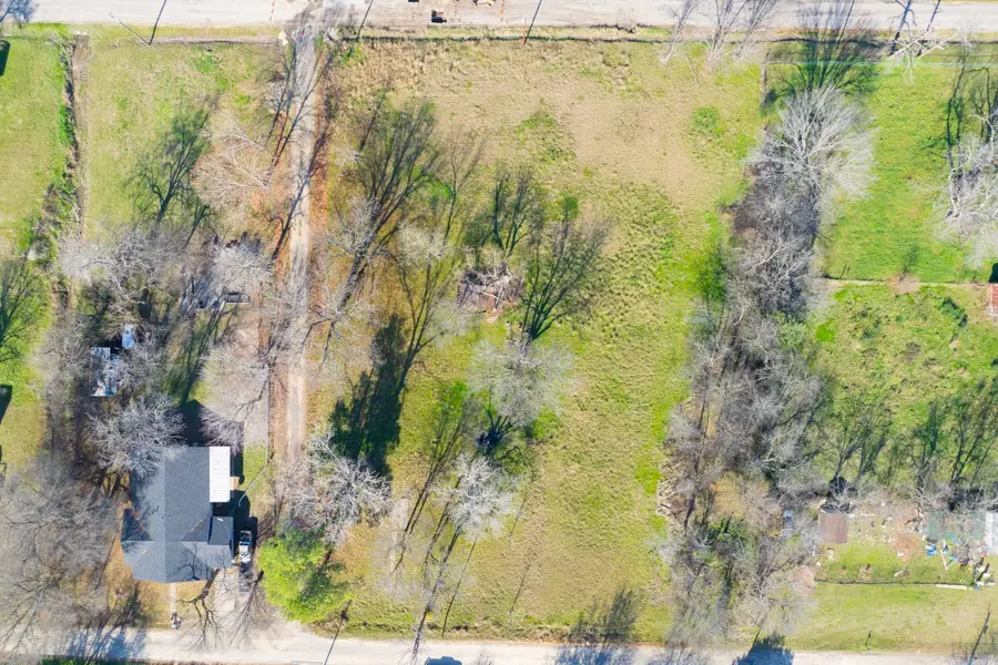 151 E Beaumont Avenue, Cooper, TX 75432 - Image #2