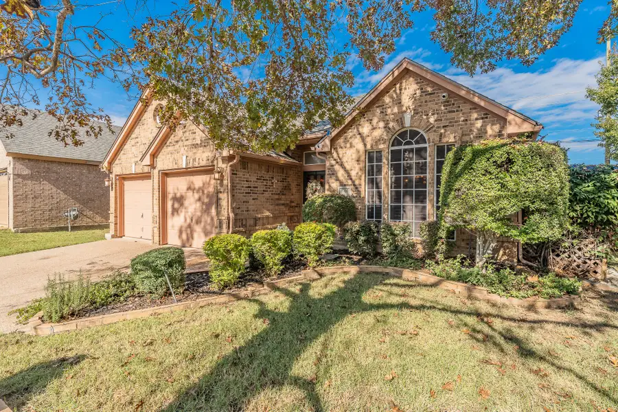 2305 Bridgeton Lane, Bedford, TX 76021 - Image #3