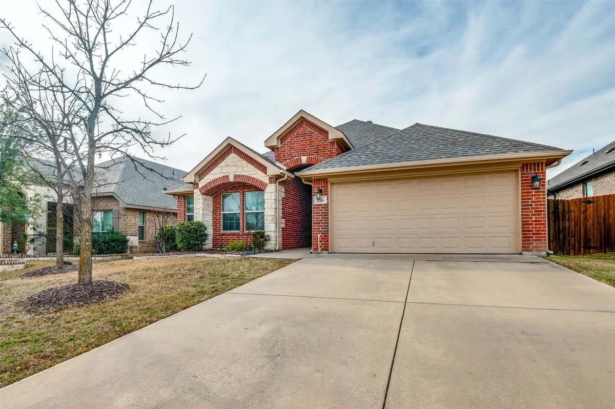 229 Carson Drive, Waxahachie, TX 75167 - Image #1