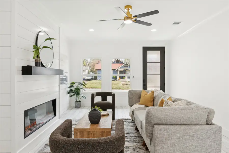 823 S Winnetka Avenue, Dallas, TX 75208 - Image #3