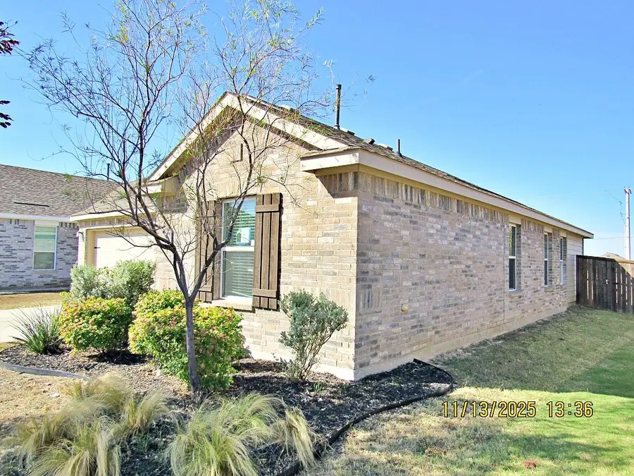 2757 Tobias Lane, Aubrey, TX 76227 - Image #2