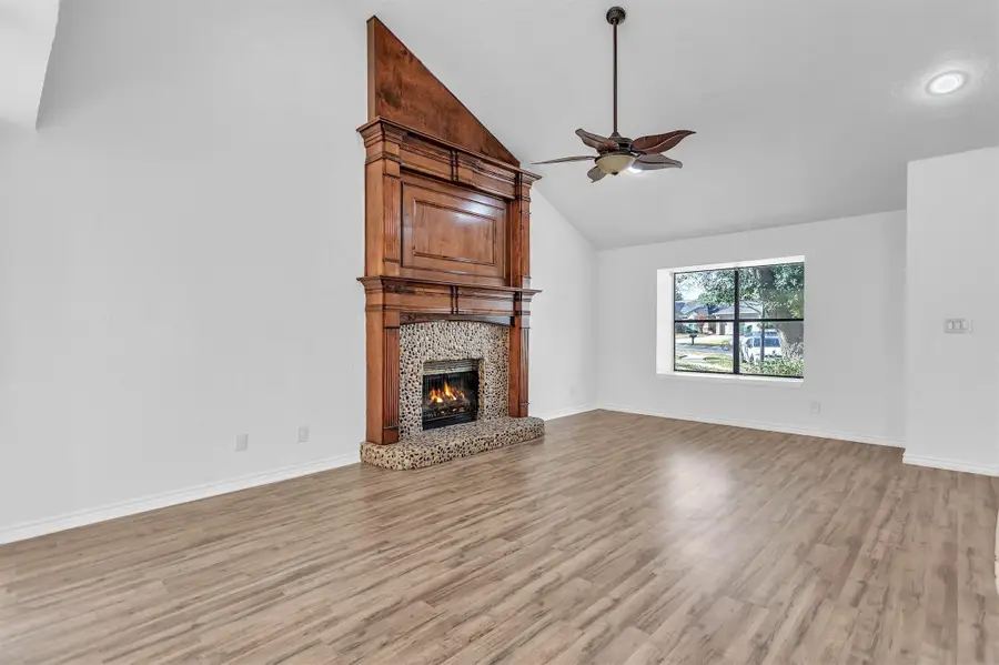 5416 Colonial Court, Flower Mound, TX 75028 - Image #3