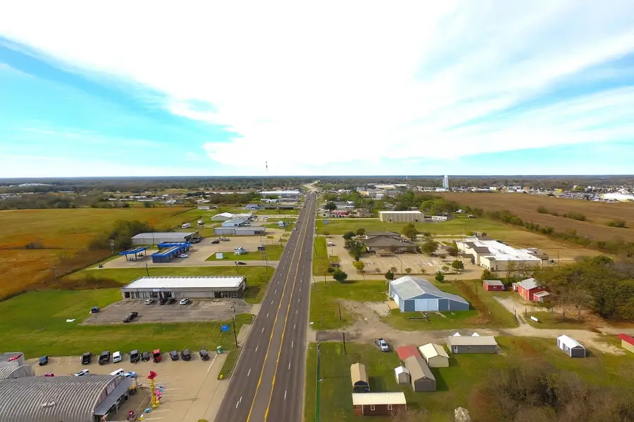 766 E Quinlan Parkway, Quinlan, TX 75474 - Image #2