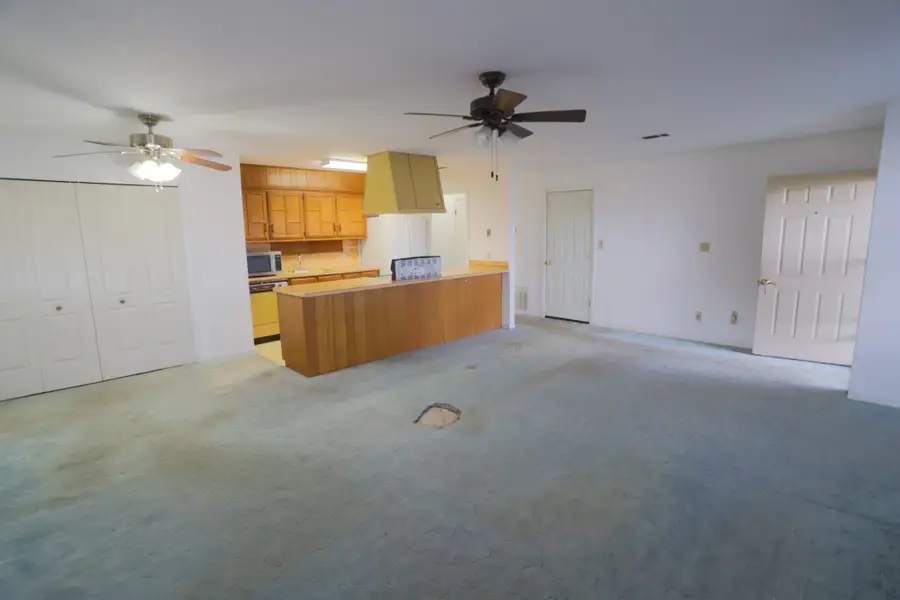 1009 Buchanan Street, McGregor, TX 76657 - Image #3