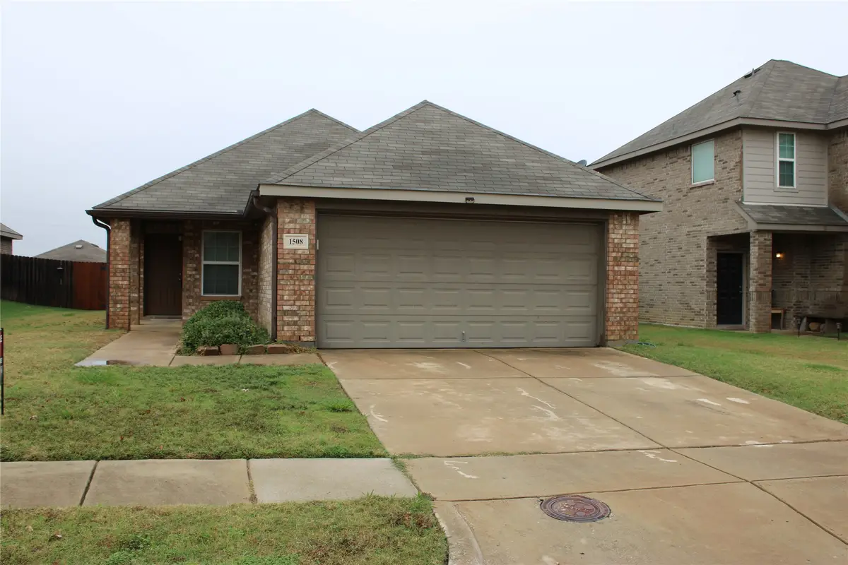 1508 Blue Jay Drive, Ennis, TX 75119 - Image #1