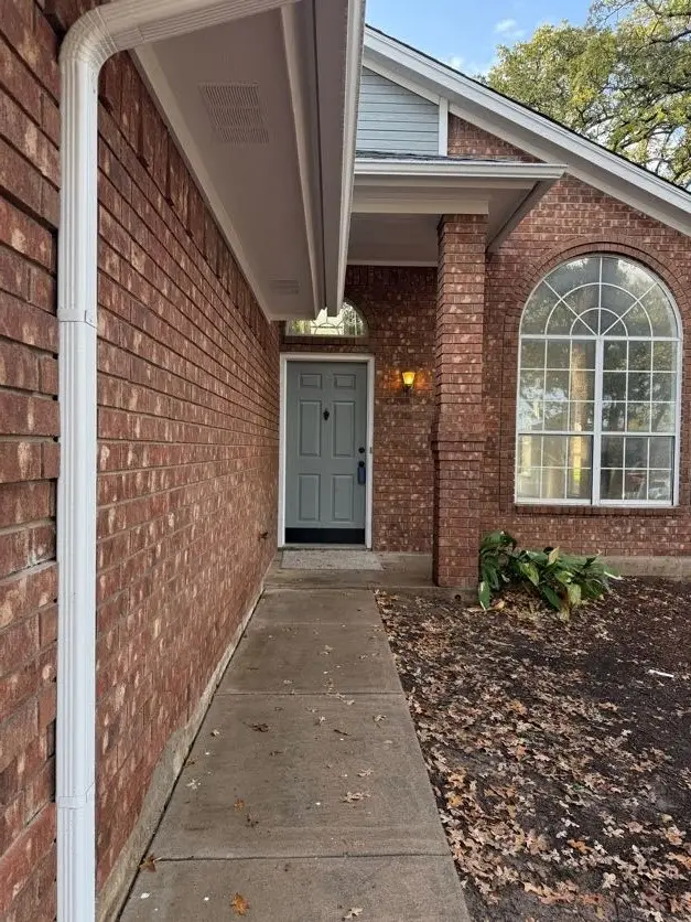 525 Inwood Road, Azle, TX 76020 - Image #3