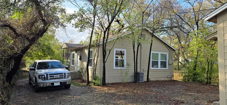 229 W Sycamore Street, Denton, TX 76201 - Image #2