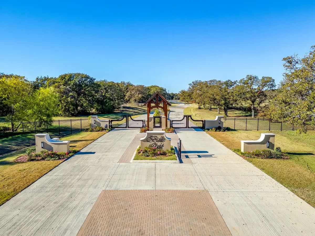 10216 Belle Oak Court, Burleson, TX 76028 - Image #1