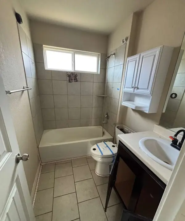 8740 Emerald Sky Drive, San Antonio, TX 78254