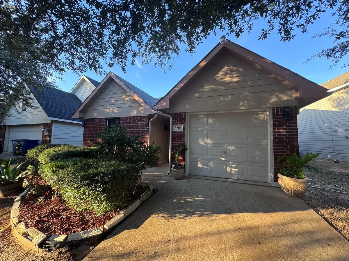 3205 Saint Monica Drive, Dallas, TX 75233 - Image #1