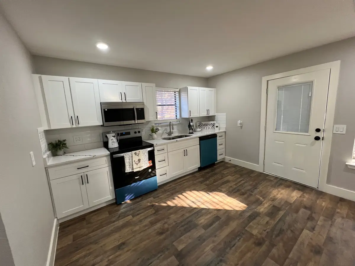 1728 W Washington Street, Denison, TX 75020 - Image #1